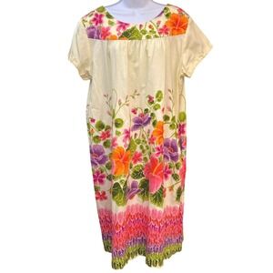 Vintage Ui Maiki Hawaiian Floral Shift Muumuu Dress 70s Tropical Resort Vacation